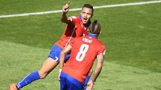 alexis-sanchez-arturo-vidal-chile_1mi6rjj1758ys1uyupn5bwrbqq